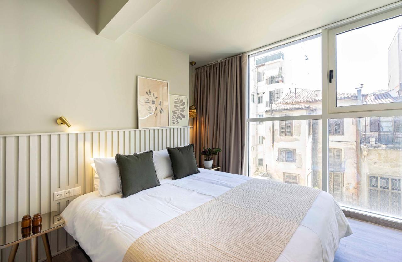 Yalarent Stunning Apartments At The Heart Of Aten Exteriör bild