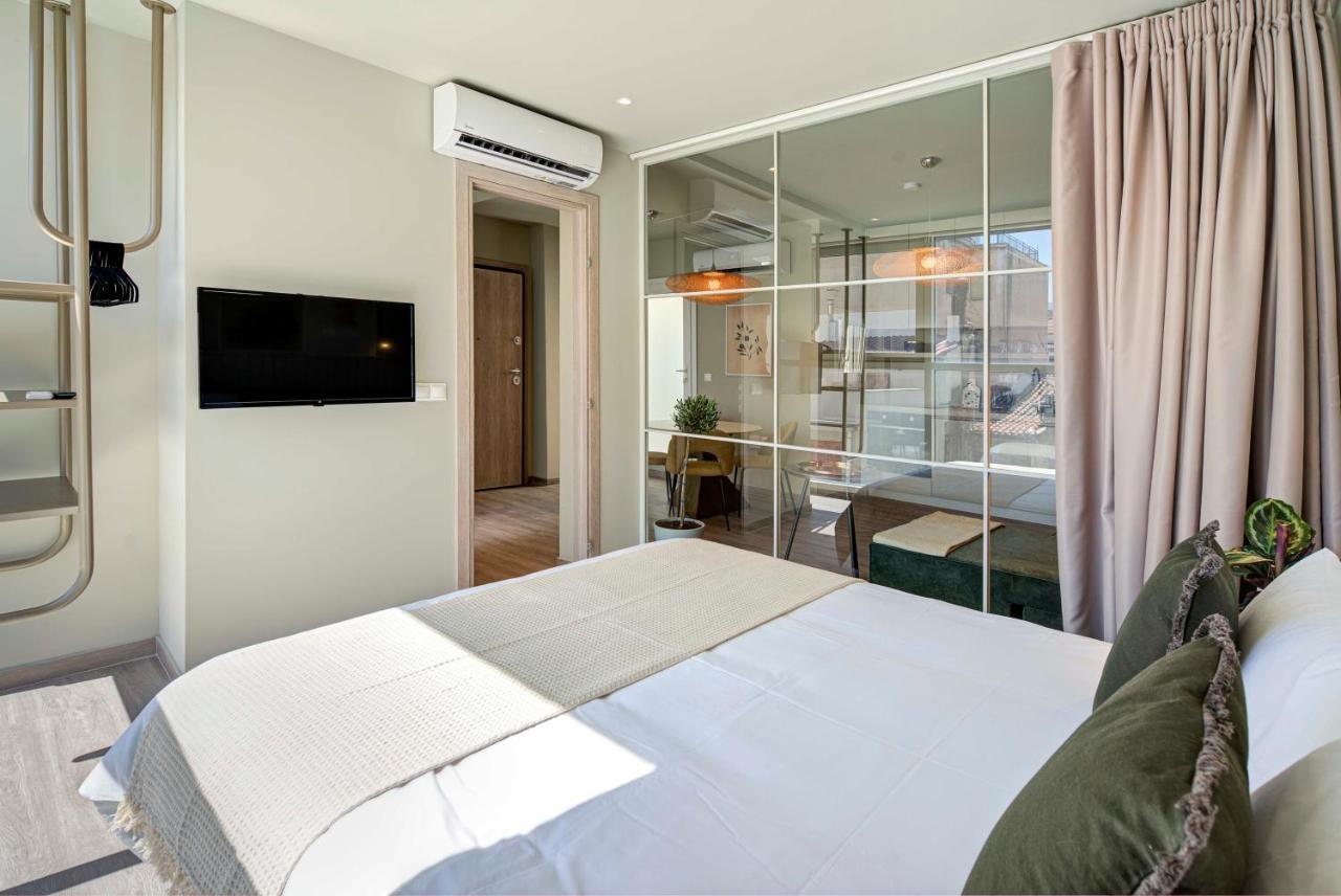 Yalarent Stunning Apartments At The Heart Of Aten Exteriör bild