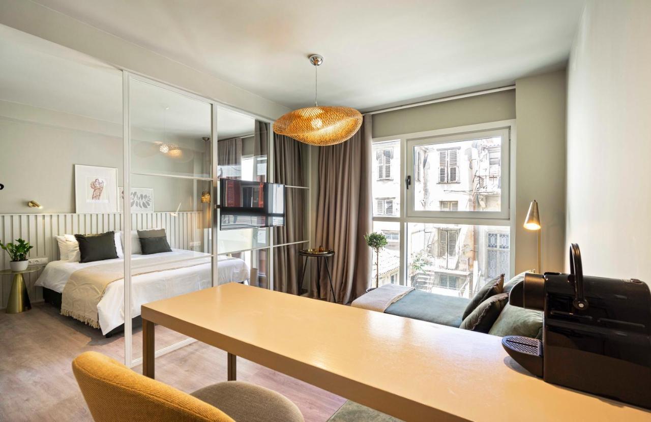 Yalarent Stunning Apartments At The Heart Of Aten Exteriör bild