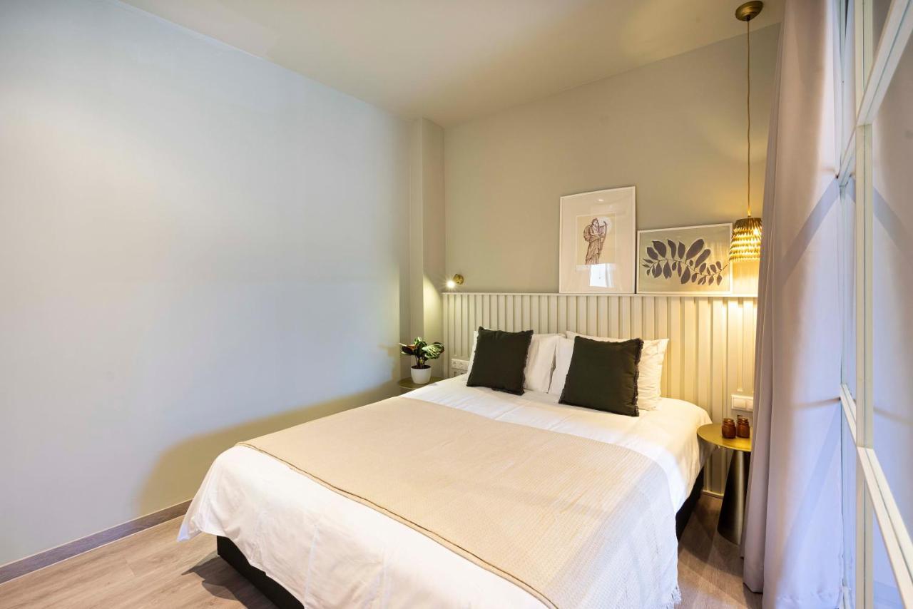 Yalarent Stunning Apartments At The Heart Of Aten Exteriör bild